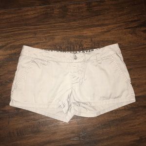 Volcom Beige Khaki Shortie Shorts Size 1